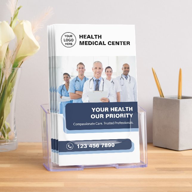 Modern Professional Health Clinic Doctor Brochure (Insitu)