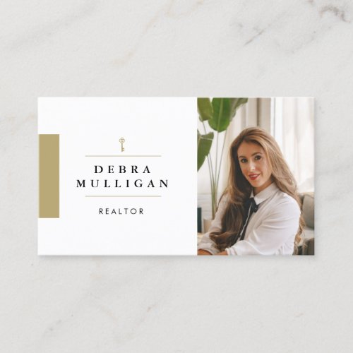 Modern Real Estate Agent Business Card 