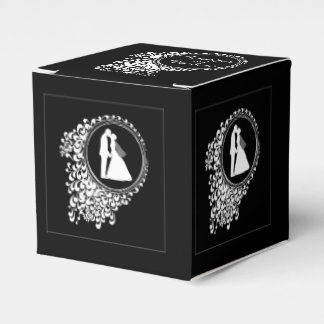 Modern Romantic Couple Silhouette Dark Favor Box