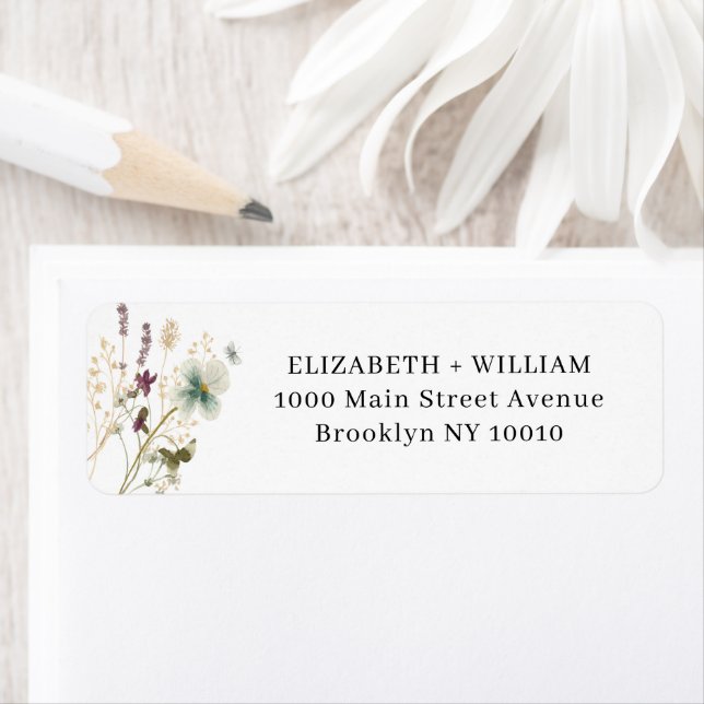 Modern Rustic Boho Chic Floral Wildflowers Wedding Label (Insitu)