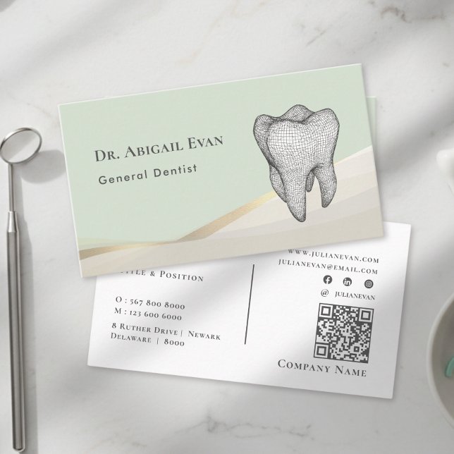 Modern Sage Green & Gold 3D Tooth Icon Dentist Business Card (Modern Sage Green & Gold 3D Tooth Icon Dentist Business Card)
