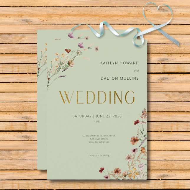 Modern Sage Green Wildflower Bouquet Wedding Invitation (Modern Sage Green Wildflower Bouquet Wedding Invitation)