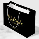 Modern Script Black&Gold Personalized Bridesmaids Large Gift Bag<br><div class="desc">Modern Script Personalized Bridesmaids Gift Bag featuring personalized bridesmaid's name in gold modern script font style with title and wedding date in modern sans serif font style on black background. Also perfect for Maid of Honor, Flower Girl, Mother of the Bride, Groomsmen, Best man and more. Please Note: The foil...</div>