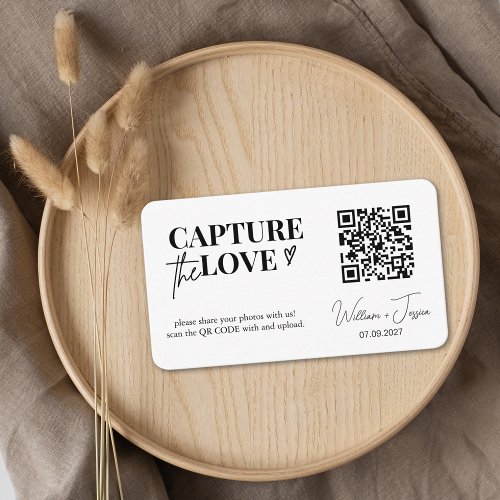 Modern Script Capture The Love QR code card