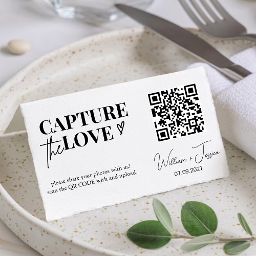 Modern Script Capture The Love QR code card