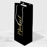 Modern Script Personalized Groomsman Wine Gift Bag<br><div class="desc">Modern Script Personalized Groomsman Gift Bag featuring personalized groomsman's name in gold modern script font style with title and wedding date in white modern sans serif font style on black background. Also perfect for Bridesmaid, Maid of Honor, Flower Girl, Mother of the Bride, Best man and more. Please Note: The...</div>