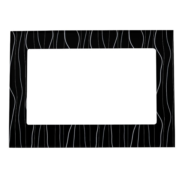 Modern Silver Wavy Lines Pattern Magnetic Frame (Front)