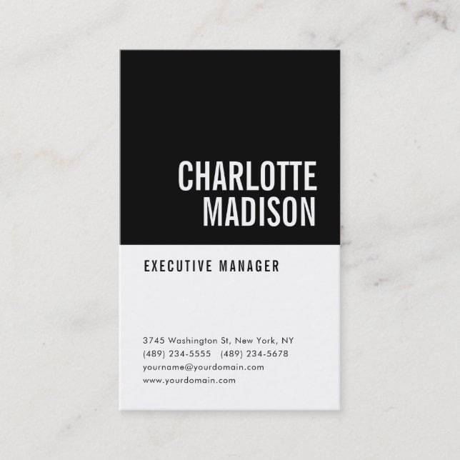 Modern Simple Black White Trendy Minimalist Plain  Business Card (Front)