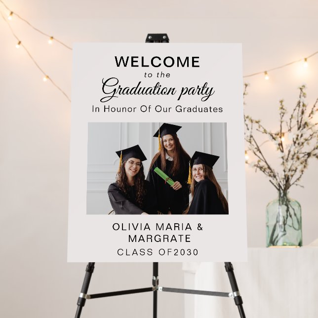 Modern Simple Friends Graduation Party Foam Board (In Situ (Stand))
