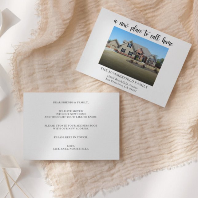 Modern Simple Photo Moving Announcement (Creator Uploaded)