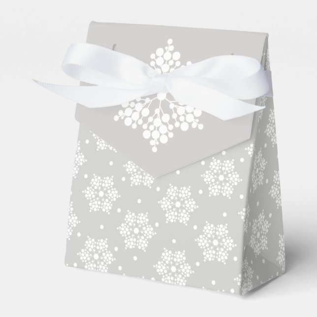 Modern Snowflakes Favor Box (Front Side)
