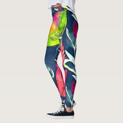 Modern watercolor tropical leaves pattern leggings