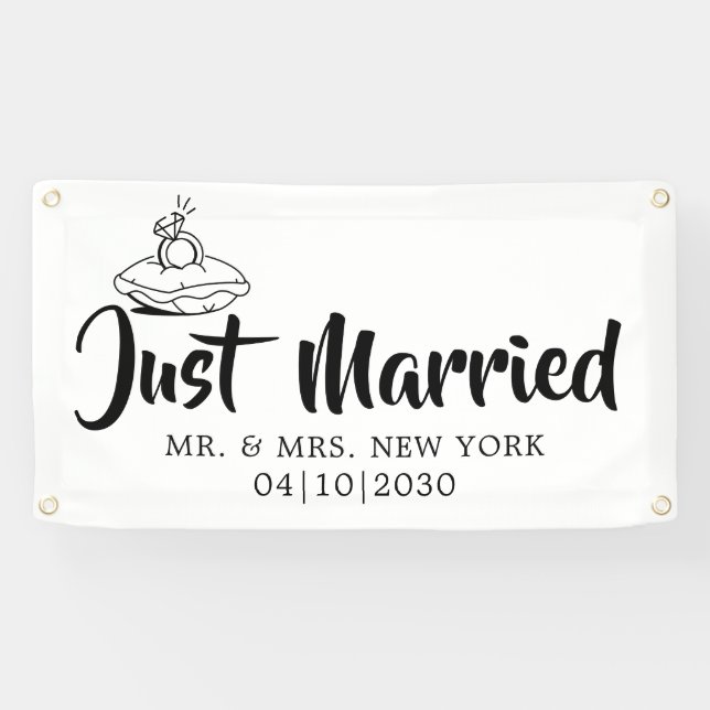 Modern With Heart Just Married Banner (Horizontal)