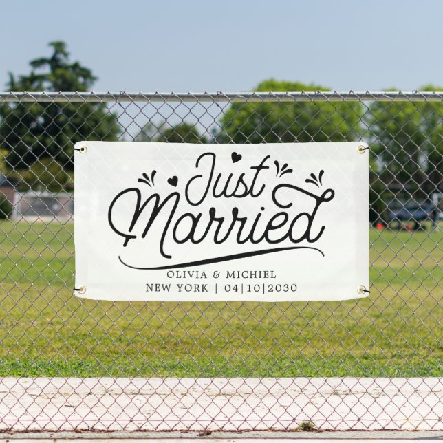 Modern With Heart Just Married Car Banner (Insitu)