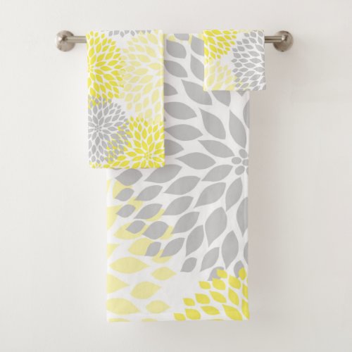 yellow and gray bath towels