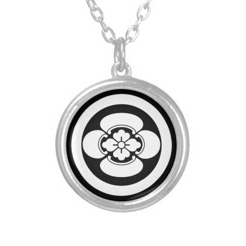 Mokko in a circle silver plated necklace