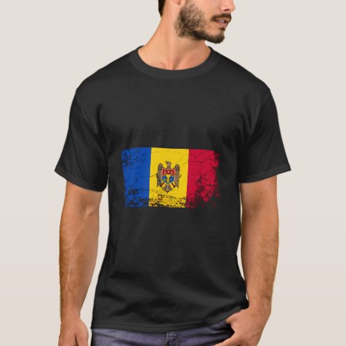 Moldova National Flag Vintage Moldovan Flag Gift T_Shirt