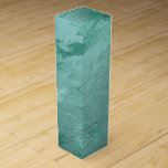 Molten Jade | Emerald Green Luxury Marble Wine Box<br><div class="desc">#abstractart Sophisticated modern contemporary rich and vibrant emerald kelly green jewel tone abstract marble. This hand-painted watercolor and mixed medium gradient features abstract fluid swirls creating a cool pattern accented by glitter veins for texture that adds the perfect pop of color and elegance. For matching products or customizations, please visit...</div>