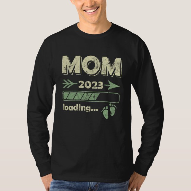 Mom 2023 Loading Green Arrow Foot T-Shirt (Front)