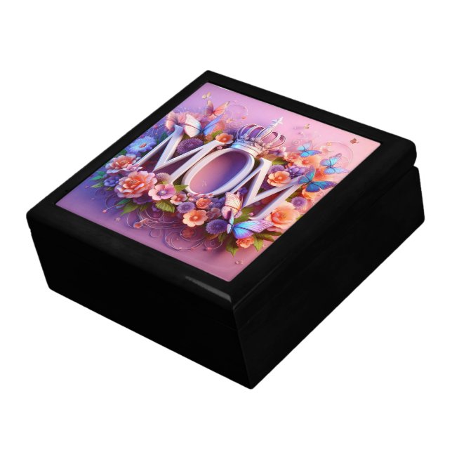 MOM Design Text with Flowers and Crown Gift Box (Side)