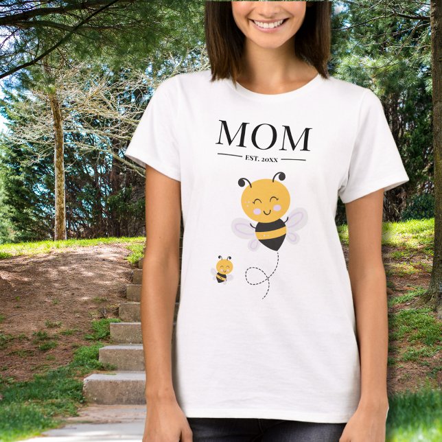 Mom EST. Baby Bee T-Shirt (The Butterfly Studio
Mom EST. Baby Bee T-Shirt)