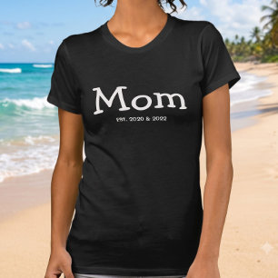 Mom Est Saying Black Whimsical Font T-Shirt