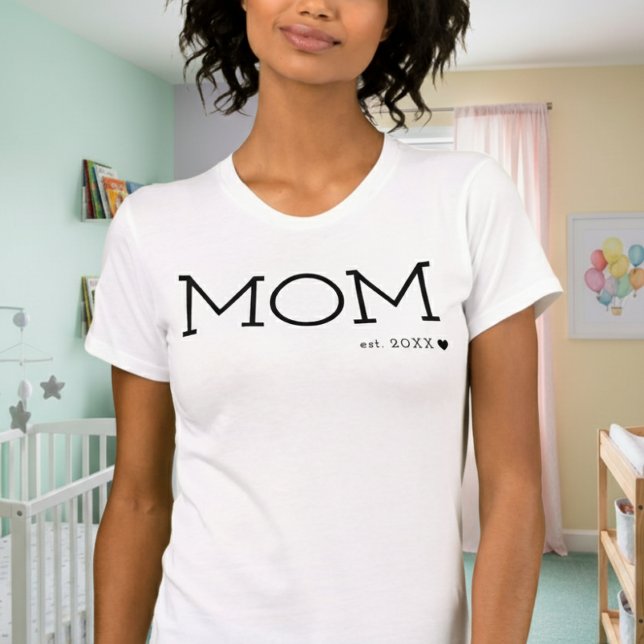 Mom Established Heart Black Minimal T-Shirt (Creator Uploaded)