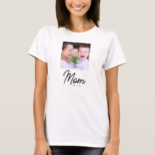 Mom Established Photo Black Script Minimal Elegant T-Shirt