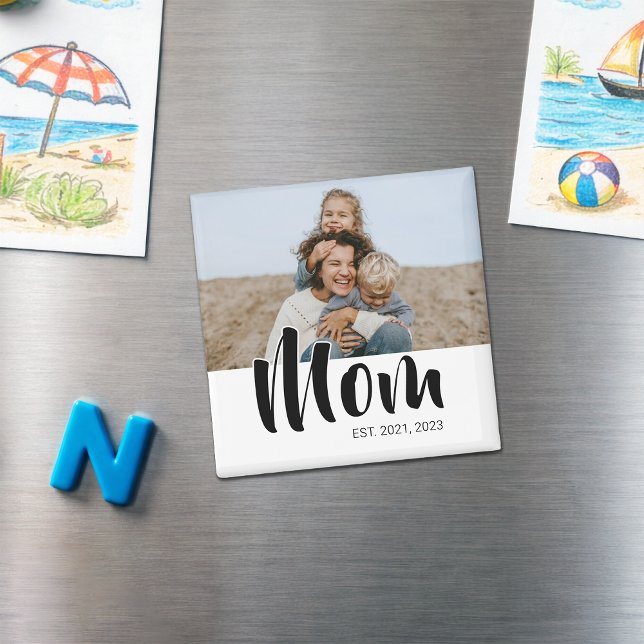 Mom Established Photo Gift Magnet (Mom Established Photo Gift Magnet)