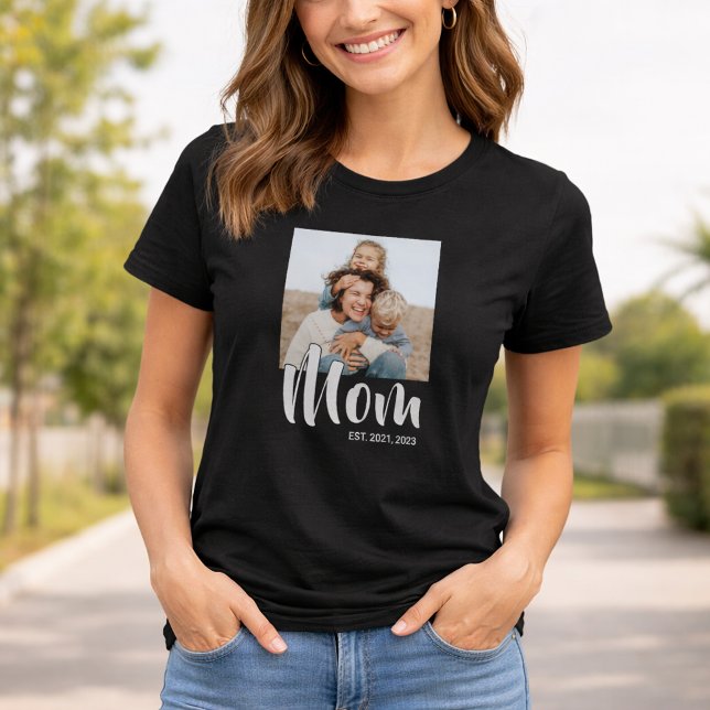 Mom Established Script Photo T-Shirt (Mom Established Script Photo T-Shirt)