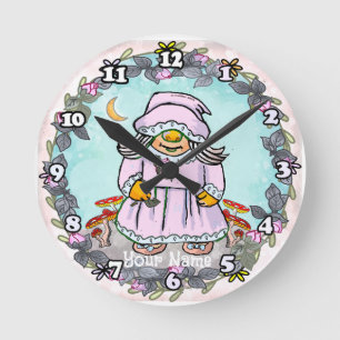 Mom gnome round clock