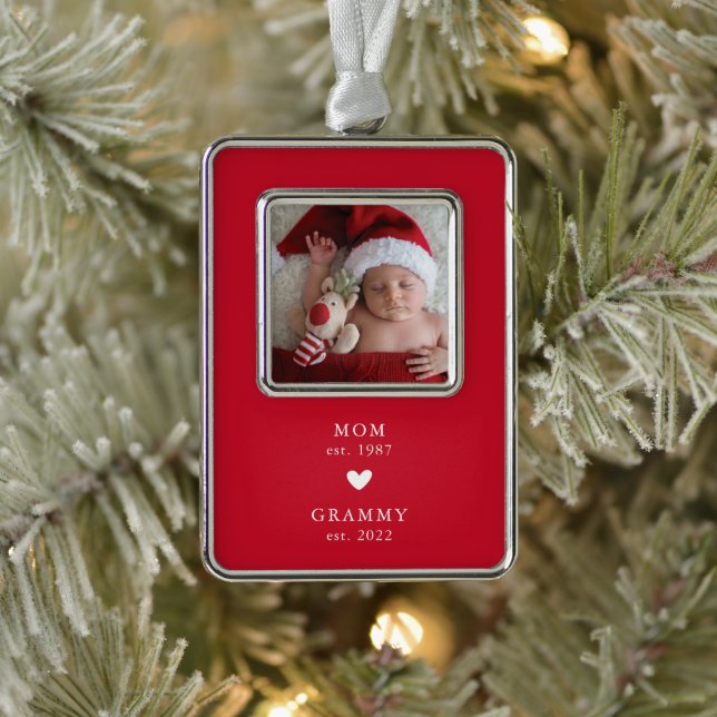Mom | Grammy Year Est. Photo Christmas Ornament (Tree)