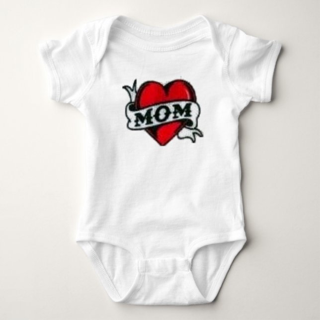 mom heart baby bodysuit (Front)