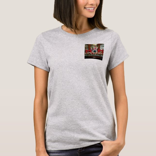 "Mom, I Love You" – A Heartfelt Floral Tribute T-Shirt (Front)