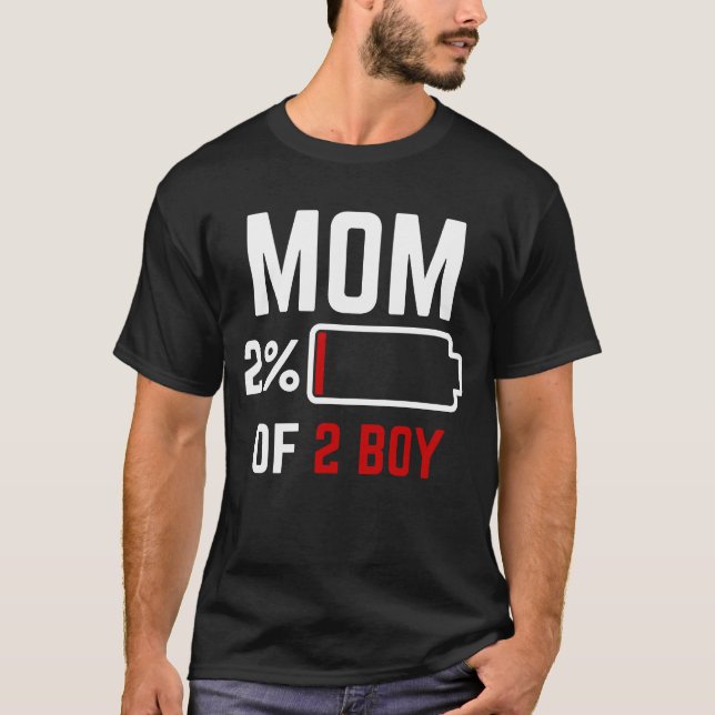 Mom of 2 Boys Low Battery Birthday Boy Birthday Pa T-Shirt (Front)