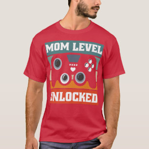 Mom Pregnancy Announcement Cute Funny Mom Level Un T-Shirt