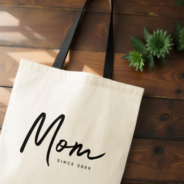 Mom Since 20XX Modern Simple Chic Tote Bag (Creator Uploaded)