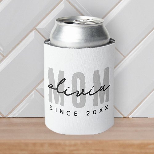 Mom Since 20XX Modern Simple Preppy Can Cooler