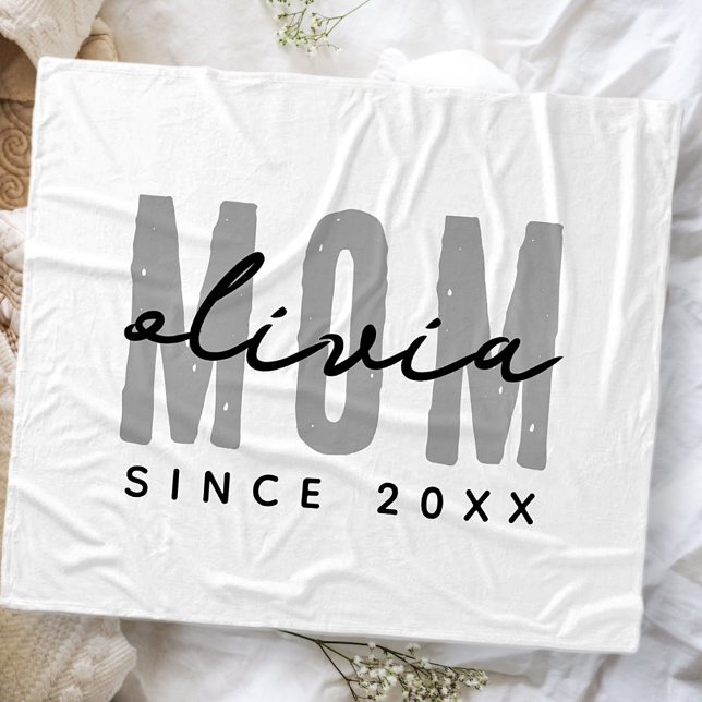 Mom Since 20XX Modern Simple Preppy Fleece Blanket (Creator Uploaded)