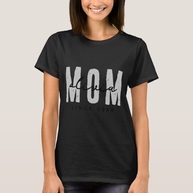 Mom Since 20xx Modern Simple Preppy  T-Shirt (Front)