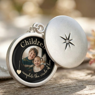 Mom Wildflower Botanical Birthday Gift Locket Necklace