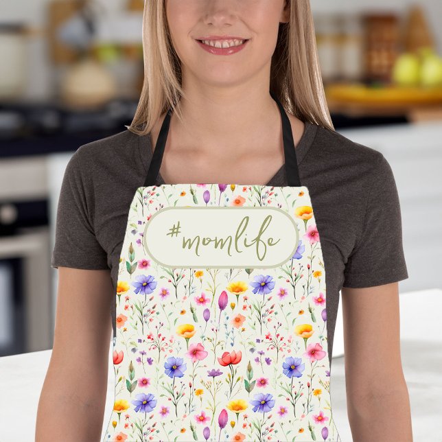 #MomLife Green Colorful Country Wildflower Pattern Apron (#Momlife apron with pretty all- over wildflower print)
