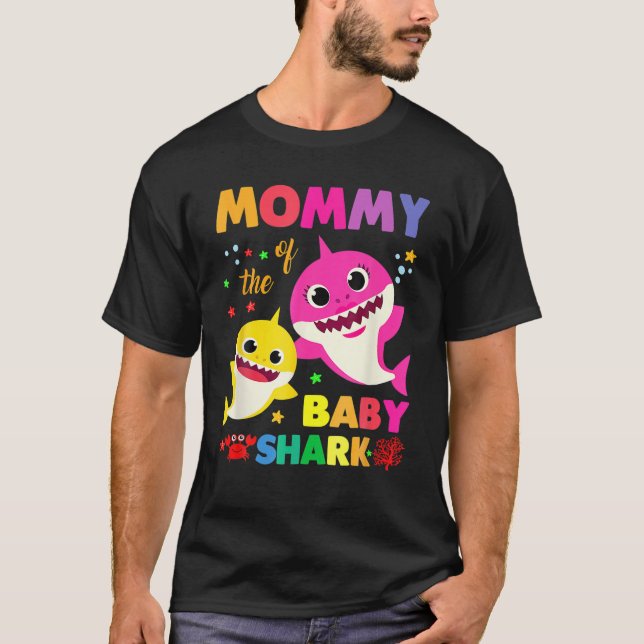 Mommy Of The Baby Shark Birthday Mommy Shark Copy T-Shirt (Front)