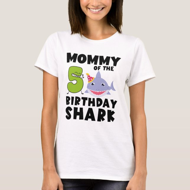 Mommy Of The Birthday Shark 5 years old Birthday T-Shirt (Front)