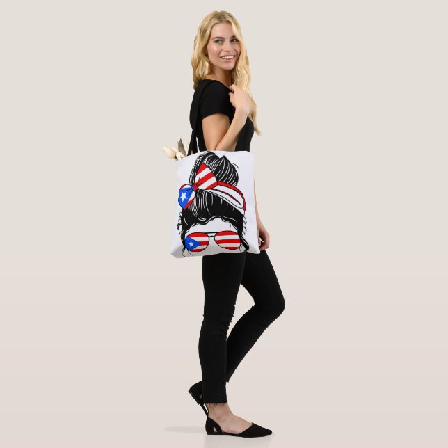 Mommy Puerto Rico tote bag (On Model)