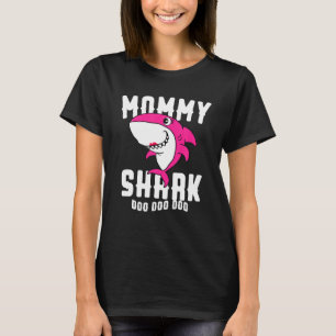 Mommy Shark  Funny Mother Day Family Matching T-Shirt