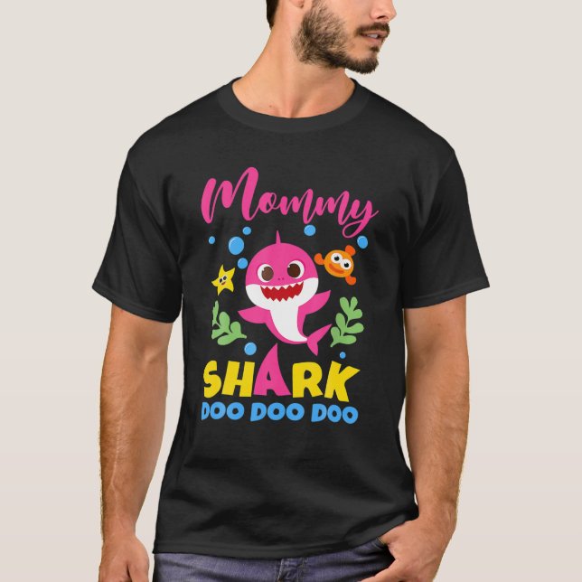 Mommy Shark Gift Cute Baby Shark Family Matching T-Shirt (Front)