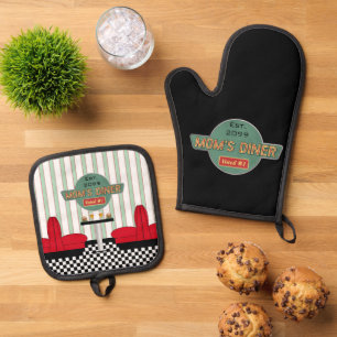 Mom's Retro Diner Oven Mitt & Pot Holder Set