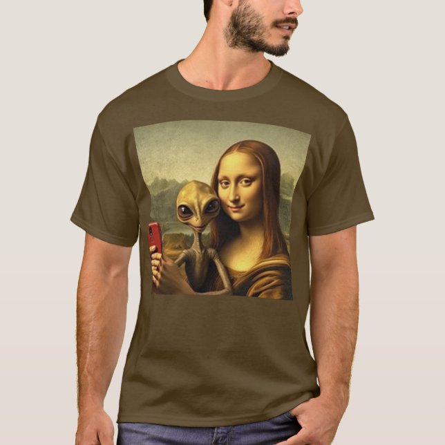 Mona Lisa Alien Selfie - Funny Renaisance T-Shirt (Front)