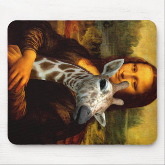 Mona Lisa Loves Giraffes Mouse Pad